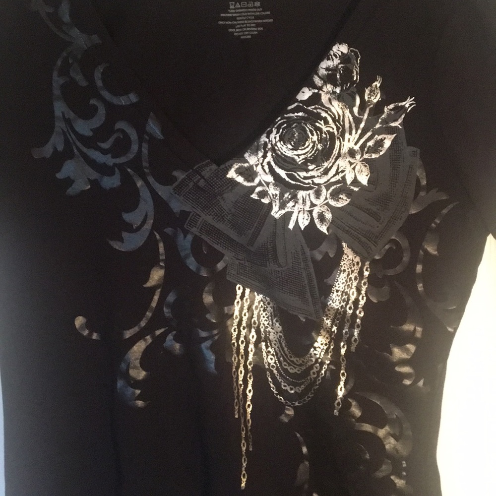 Express Graphic Tee - Picture 2 of 4
